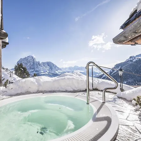 Almhotel Col Raiser Szálloda Santa Cristina Val Gardena